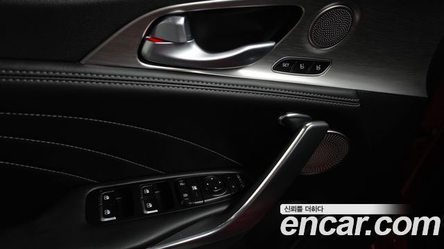 Kia Stinger 2023 — photo 14