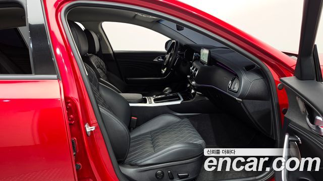 Kia Stinger 2023 — photo 16
