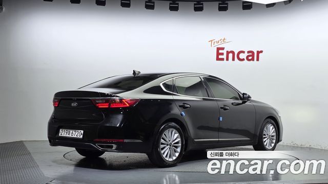 Kia K7 2018 — photo 2