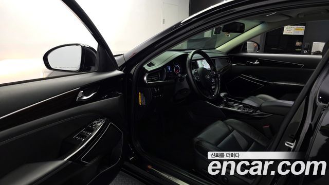 Kia K7 2018 — photo 13