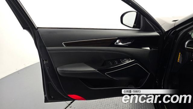 Kia K7 2018 — photo 14