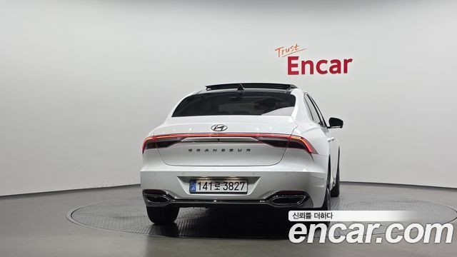Hyundai Grandeur 2023 — photo 4