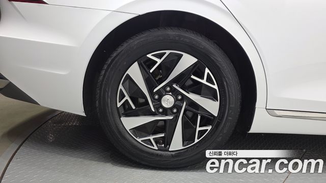 Hyundai Grandeur 2023 — photo 5
