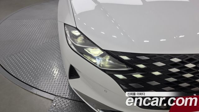 Hyundai Grandeur 2023 — photo 8