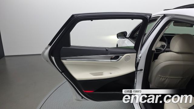Hyundai Grandeur 2023 — photo 15