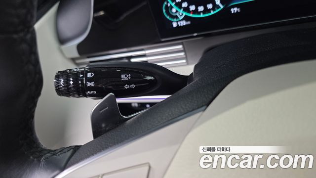 Hyundai Grandeur 2023 — photo 39