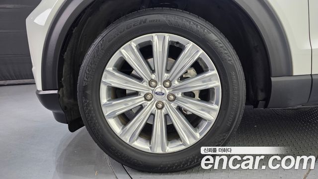 Ford Explorer 2020 — photo 5