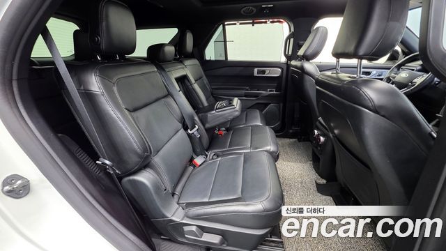 Ford Explorer 2020 — photo 19