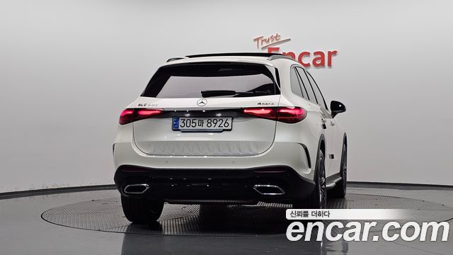 Mercedes-Benz GLC-Class 2023 — photo 4