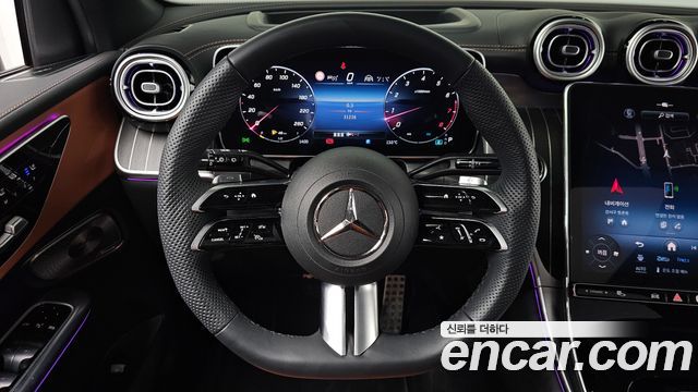 Mercedes-Benz GLC-Class 2023 — photo 19