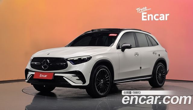 Mercedes-Benz GLC-Class 2023 — photo 1