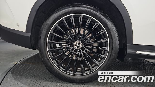 Mercedes-Benz GLC-Class 2023 — photo 7