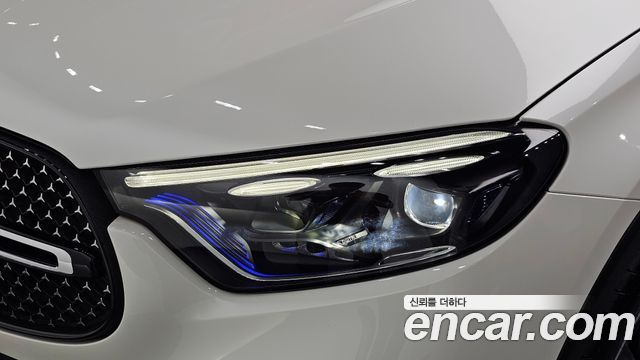 Mercedes-Benz GLC-Class 2023 — photo 8