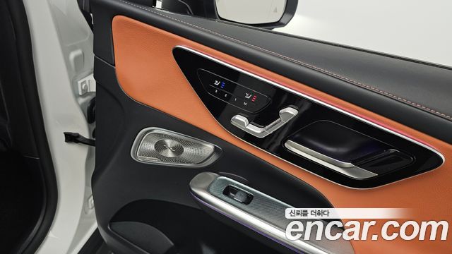 Mercedes-Benz GLC-Class 2023 — photo 35