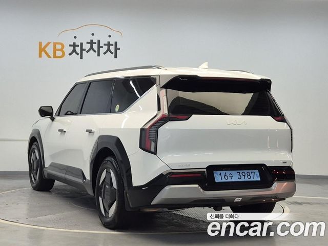 Kia EV9 2024 — photo 2