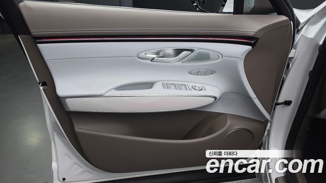 Genesis GV70 2025 — photo 14