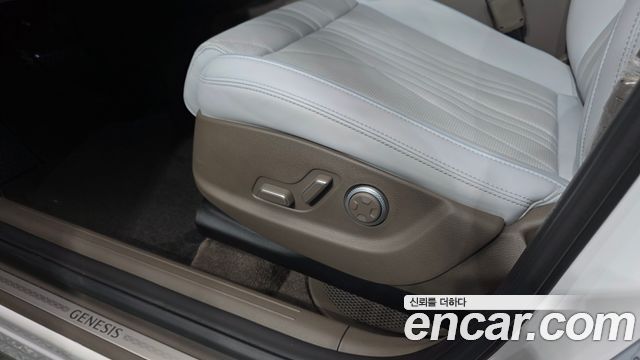 Genesis GV70 2025 — photo 33