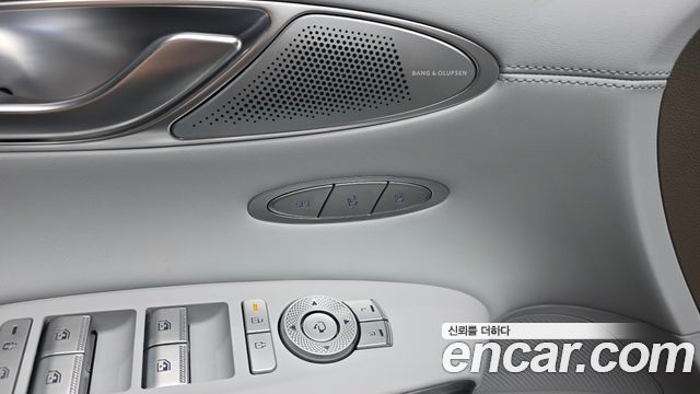 Genesis GV70 2025 — photo 35