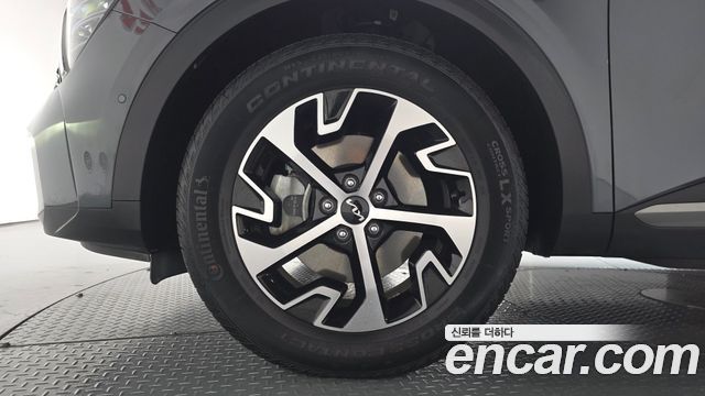 Kia Sportage 2023 — photo 5