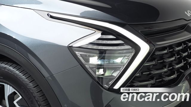 Kia Sportage 2023 — photo 8