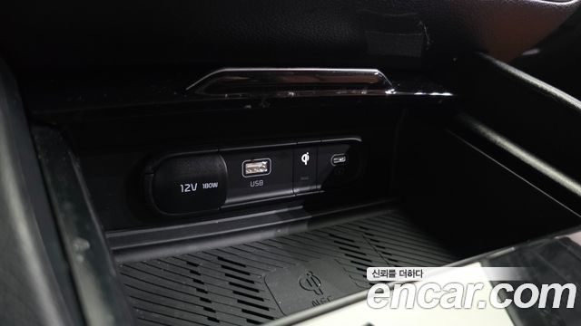 Kia Sportage 2023 — photo 39