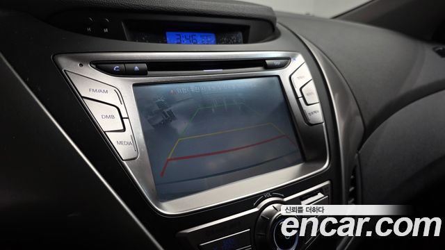 Hyundai AVANTE 2014 — photo 21