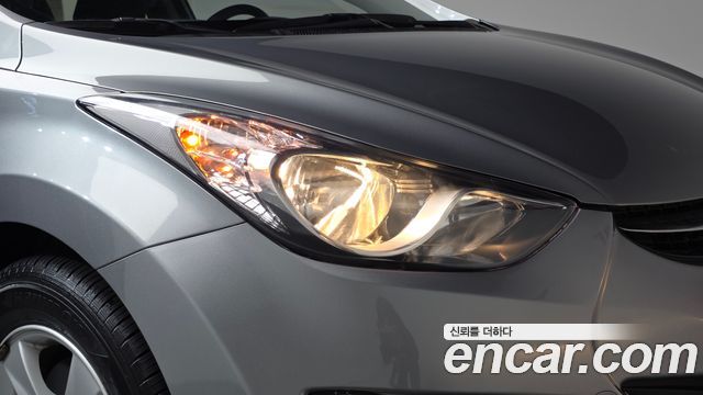 Hyundai AVANTE 2014 — photo 8