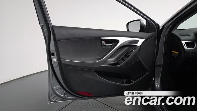 Hyundai AVANTE 2014 — photo 14
