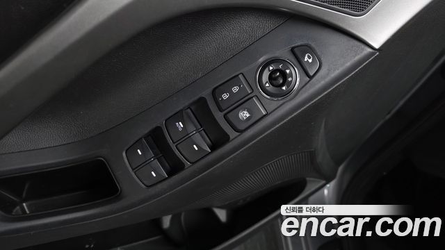 Hyundai AVANTE 2014 — photo 29