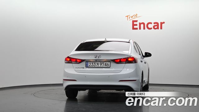 Hyundai AVANTE 2017 — photo 4