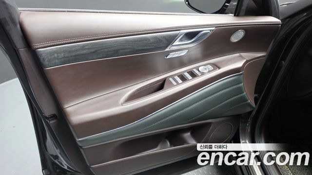 Genesis GV80 2023 — photo 14
