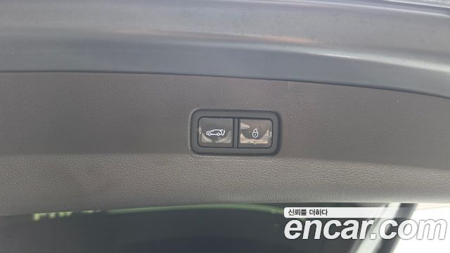 Genesis GV80 2023 — photo 33