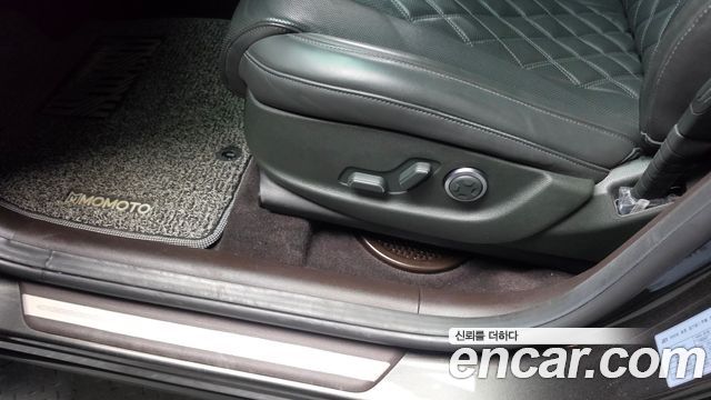 Genesis GV80 2023 — photo 35