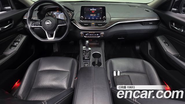 Nissan Altima 2019 — photo 10