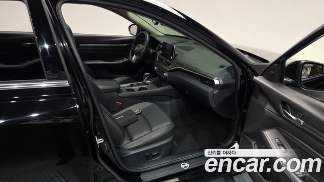 Nissan Altima 2019 — photo 17