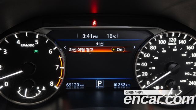 Nissan Altima 2019 — photo 27