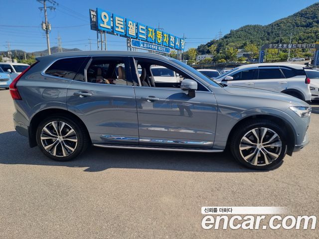 Volvo XC60 2022 — photo 4