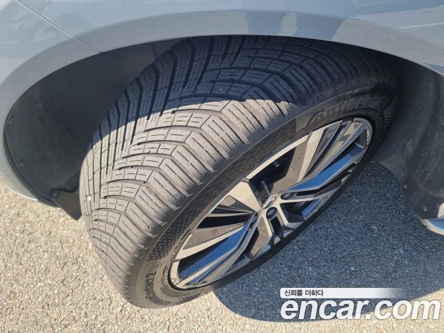 Volvo XC60 2022 — photo 20