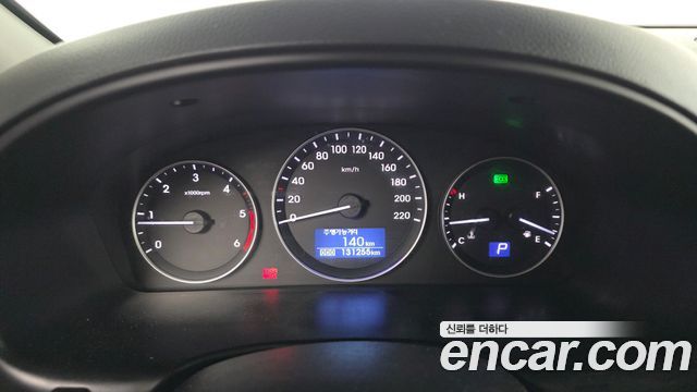 Hyundai Starex 2020 — photo 8