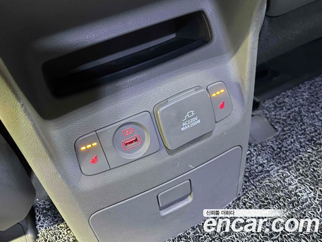 Kia Canival 2015 — photo 15