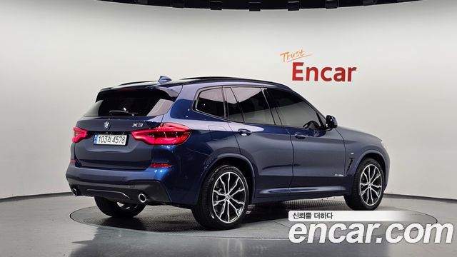 BMW X3 2018 — photo 2