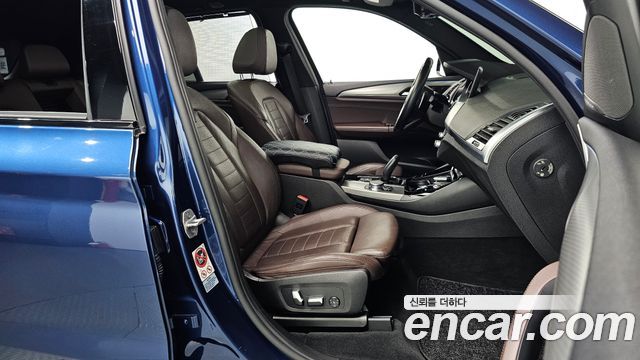 BMW X3 2018 — photo 11
