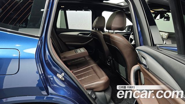 BMW X3 2018 — photo 12