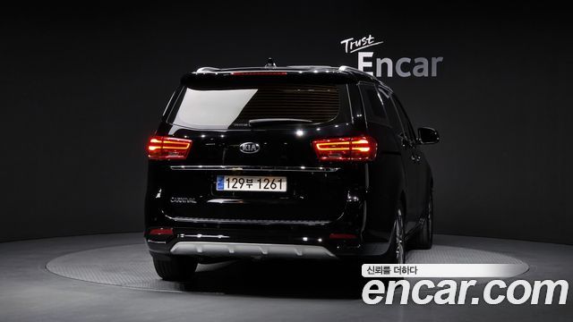Kia Canival 2019 — photo 4