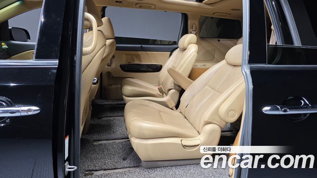 Kia Canival 2019 — photo 12