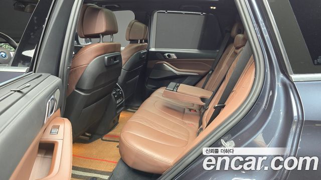 BMW X5 2022 — photo 12