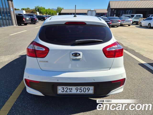Kia pride 2017 — photo 5