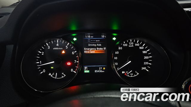 Nissan X-Trail 2018 — photo 11