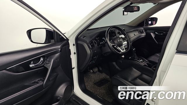 Nissan X-Trail 2018 — photo 13