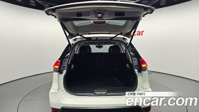 Nissan X-Trail 2018 — photo 26